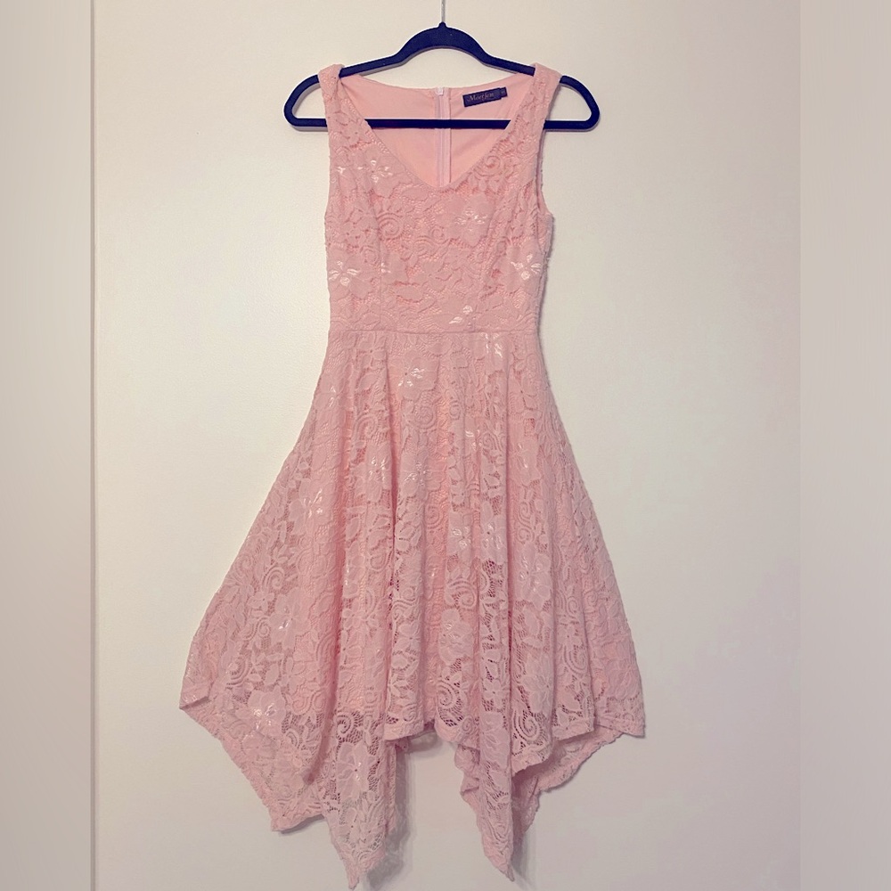 Women’s lace cocktail dress pink size small